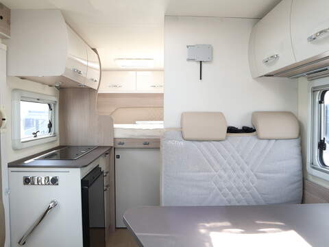 Burstner Nexxo Van T 590 G Motorhome - U2619