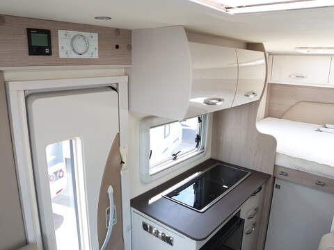 Burstner Nexxo Van T 590 G Motorhome - U2619