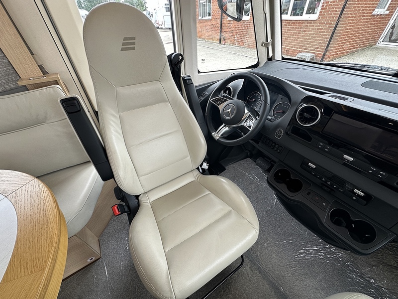 Hymer B-ML I 790 2025 Motorhome - Large 12