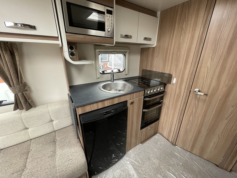 Swift Alpine 2 2020 Caravan - Large 4