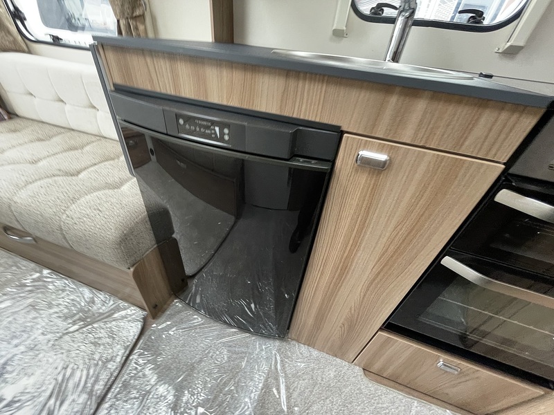 Swift Alpine 2 2020 Caravan - Large 8
