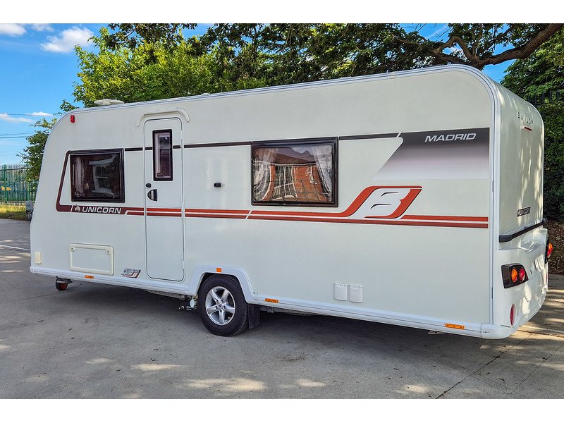 Bailey Unicorn Madrid 2018 Caravan - Large 1