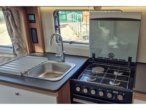 Bailey Unicorn Madrid Caravan - U2632