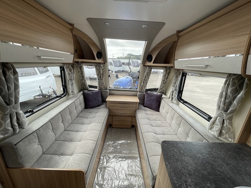 Bailey Phoenix +642 2023 Caravan - Large 3