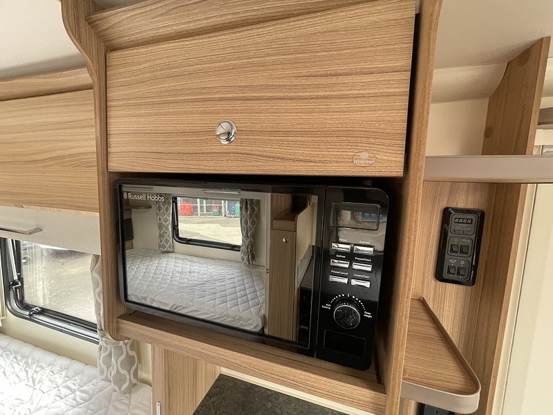 Bailey Phoenix +642 2023 Caravan - Large 8