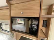 Bailey Phoenix +642 2023 Caravan8