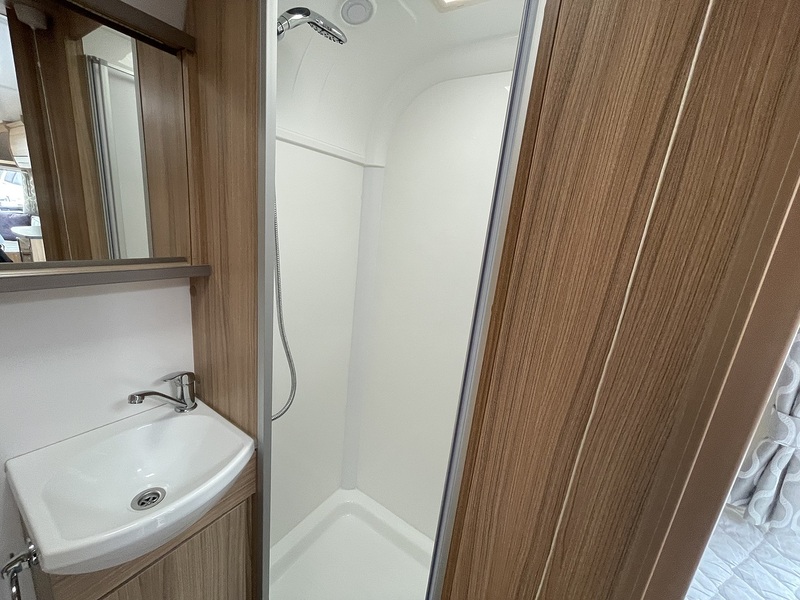 Bailey Phoenix +642 2023 Caravan - Large 16