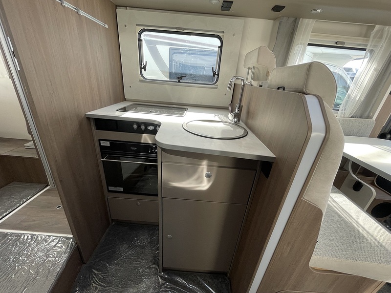 Carado I449 Pro + 2025 A Class - Large 10