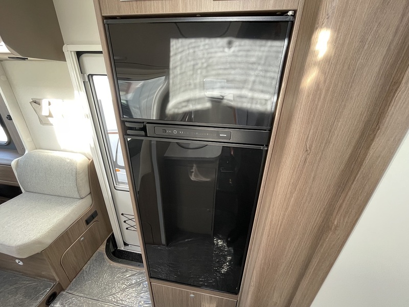 Carado I449 Pro + 2025 A Class - Large 14