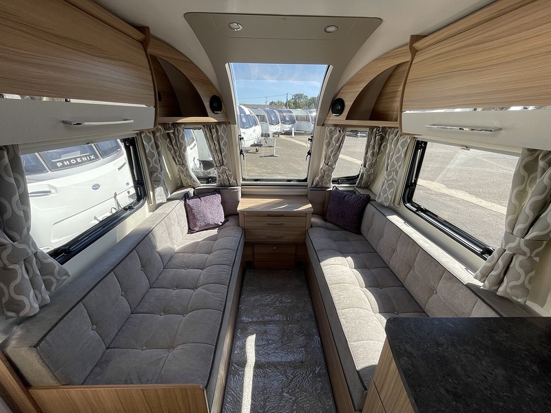 Bailey Phoenix +640 2023 Caravan - Large 3
