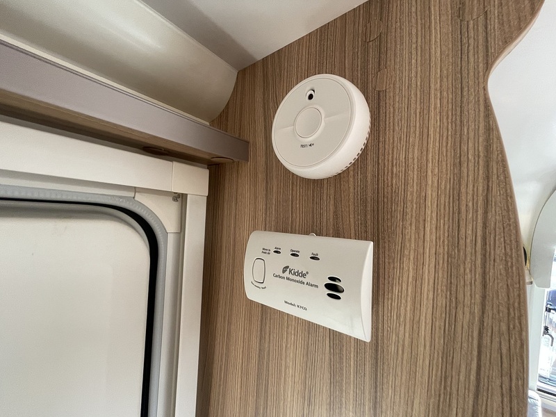 Bailey Phoenix +640 2023 Caravan - Large 19