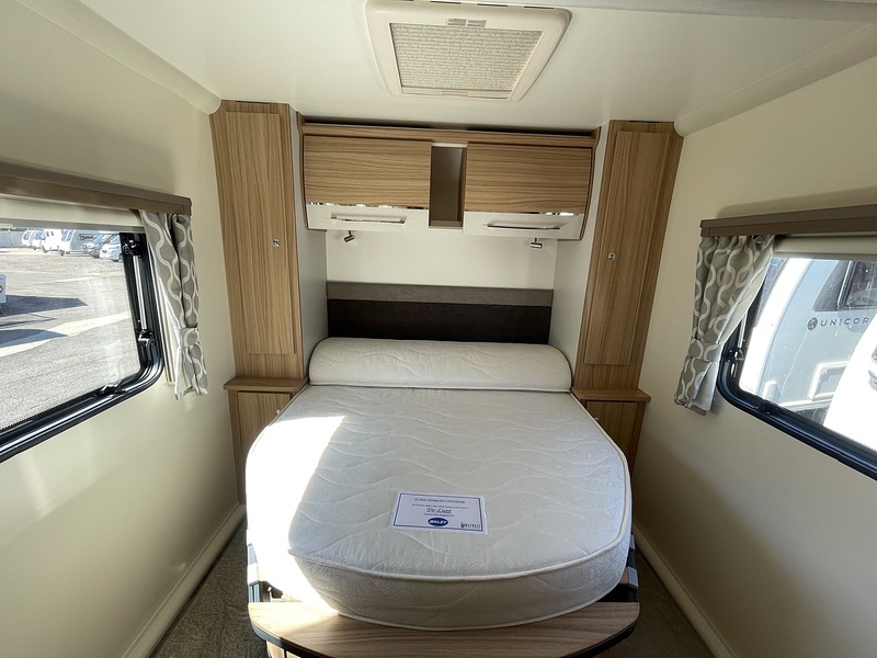 Bailey Phoenix +640 2023 Caravan - Large 14