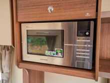 Bailey Phoenix 642 2019 Caravan14