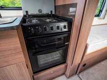 Bailey Phoenix 642 2019 Caravan9