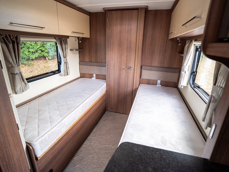 Bailey Phoenix 642 2019 Caravan - Large 7