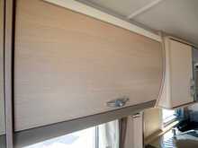 Sterling Elite Searcher 2011 Caravan21