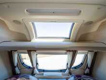Sterling Elite Searcher 2011 Caravan20