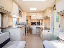Sterling Elite Searcher 2011 Caravan3