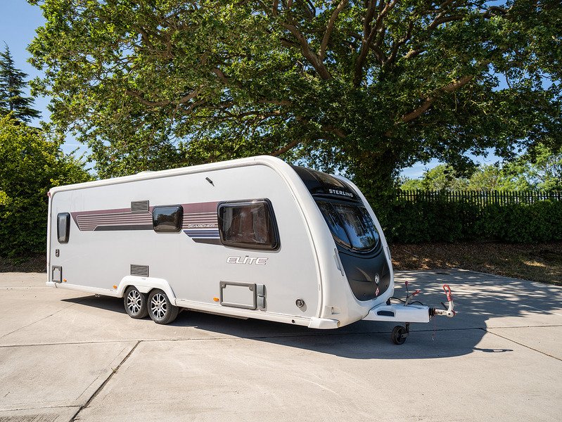Sterling Elite Searcher 2011 Caravan - Large 2