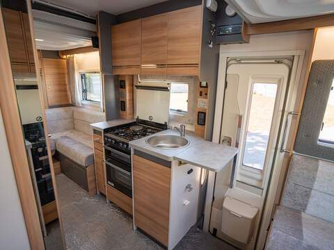 Bailey Adamo 75-4DL Motorhome - U2640