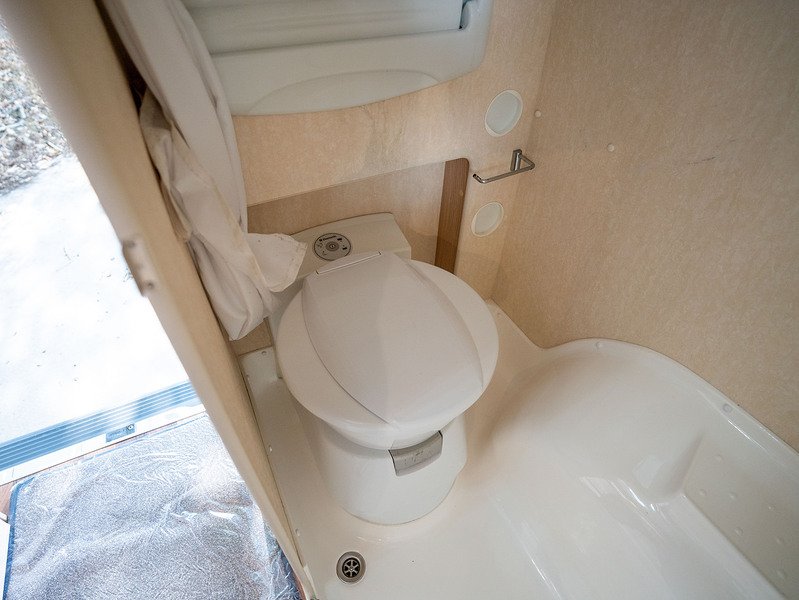 Autosleeper Symbol 2017 Campervan - Large 18