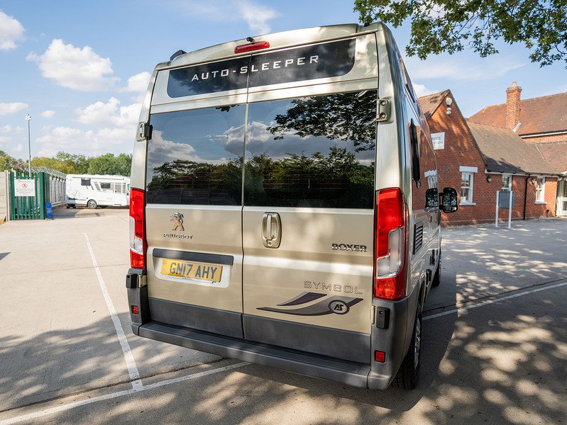 Autosleeper Symbol 2017 Campervan - Large 32