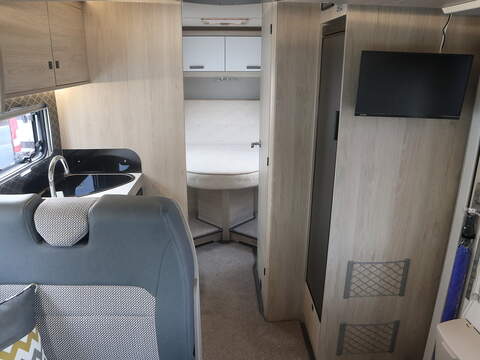 Autotrail F-Line F74 Motorhome - U2644