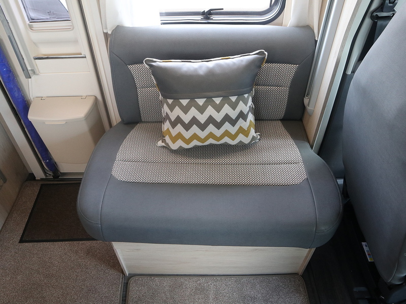 Autotrail F-Line F74 2025 Motorhome - Large 11