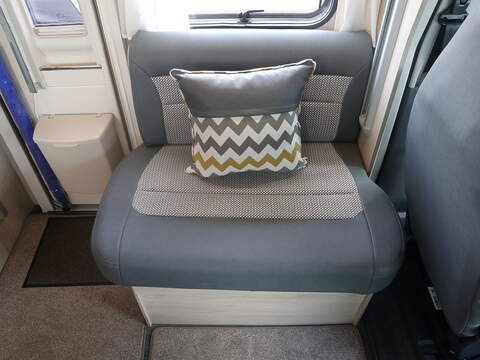 Autotrail F-Line F74 Motorhome - U2644