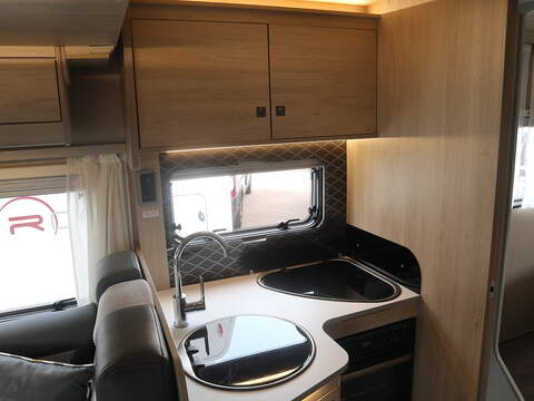 Autotrail F-Line F74 Motorhome - U2644