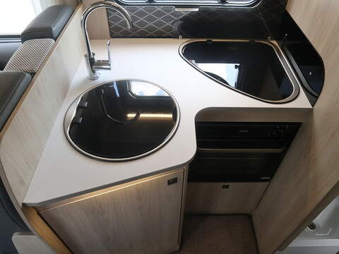 Autotrail F-Line F74 Motorhome - U2644