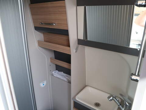 Bailey Endeavour B62 Campervan - U2646