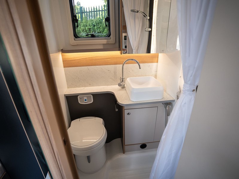 Bailey Adamo Refresh 75-4DL Motorhome - U2647