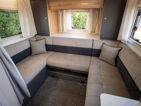 Bailey Adamo Refresh 75-4DL Motorhome - U2647