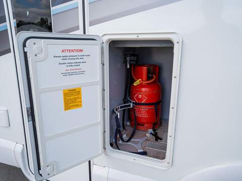 Bailey Adamo Refresh 75-4DL Motorhome - U2647