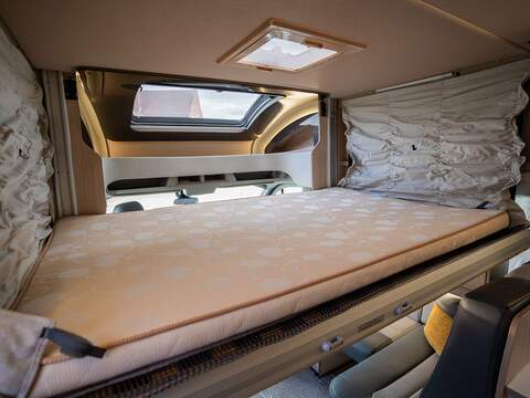 Autotrail F-Line F60 Motorhome - U2654