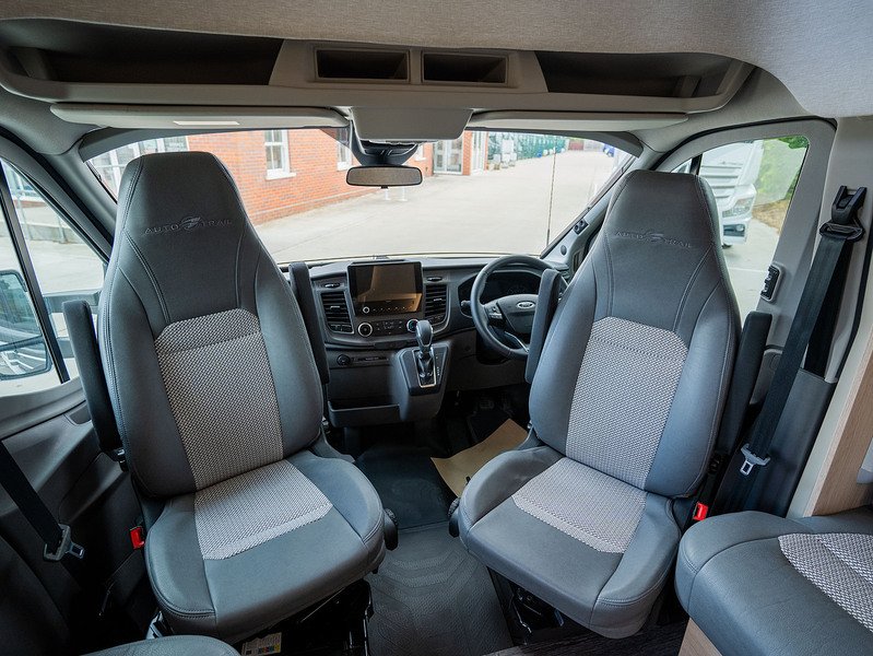 Autotrail F-Line F60 Motorhome - U2654