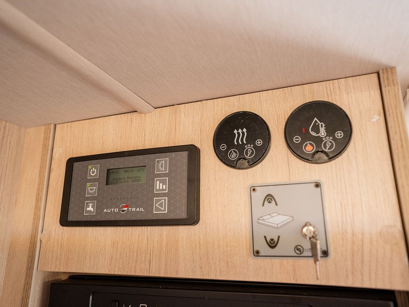 Autotrail F-Line F60 Motorhome - U2654