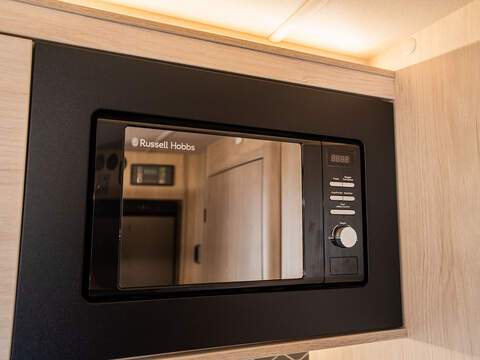 Autotrail F-Line F60 Motorhome - U2654