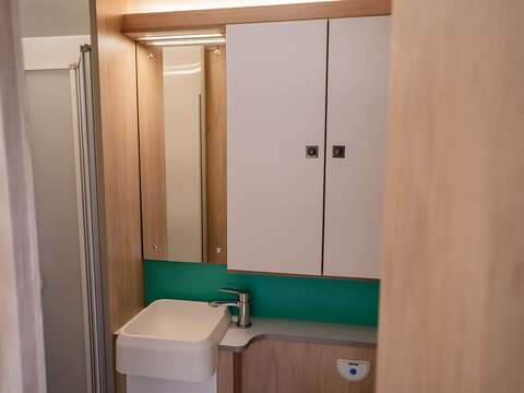 Autotrail F-Line F60 Motorhome - U2654