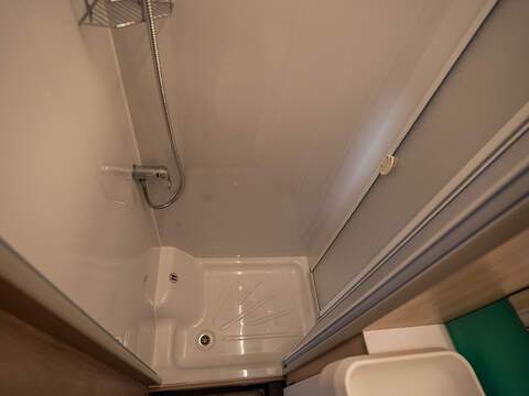 Autotrail F-Line F60 Motorhome - U2654