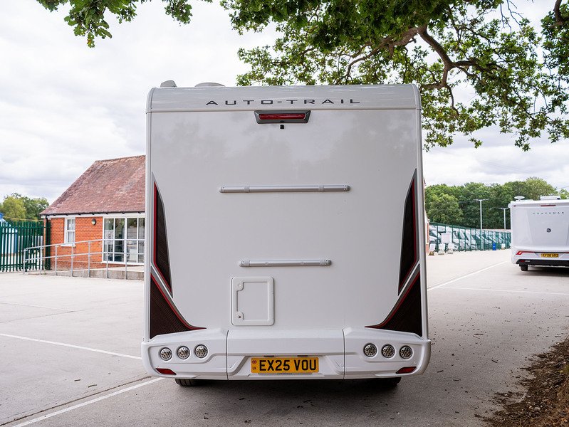 Autotrail F-Line F60 Motorhome - U2654