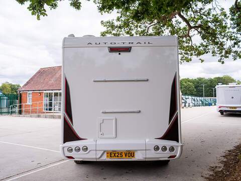 Autotrail F-Line F60 Motorhome - U2654
