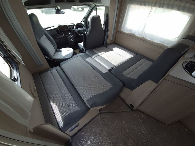 Autotrail F-Line F60 Motorhome - U2654