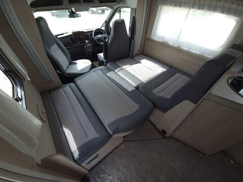 Autotrail F-Line F60 Motorhome - U2654