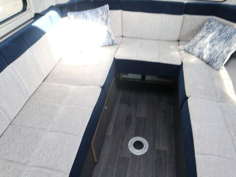 Bailey Endeavour B62 Campervan - U2656