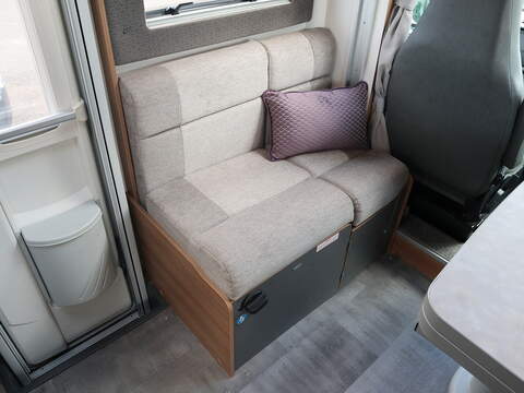 Bailey Adamo 75-4DL Motorhome - U2657