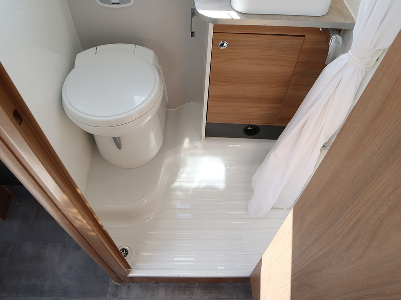 Bailey Adamo 75-4DL Motorhome - U2657
