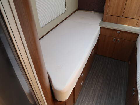 Autotrail Frontier Delaware S Motorhome - U2664