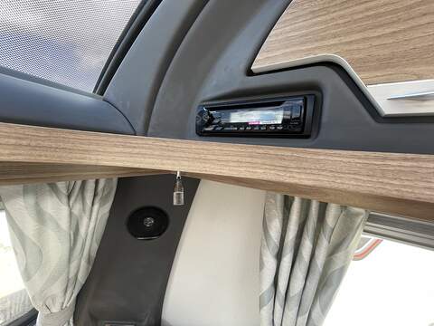 Coachman VIP 460 Caravan - U2672